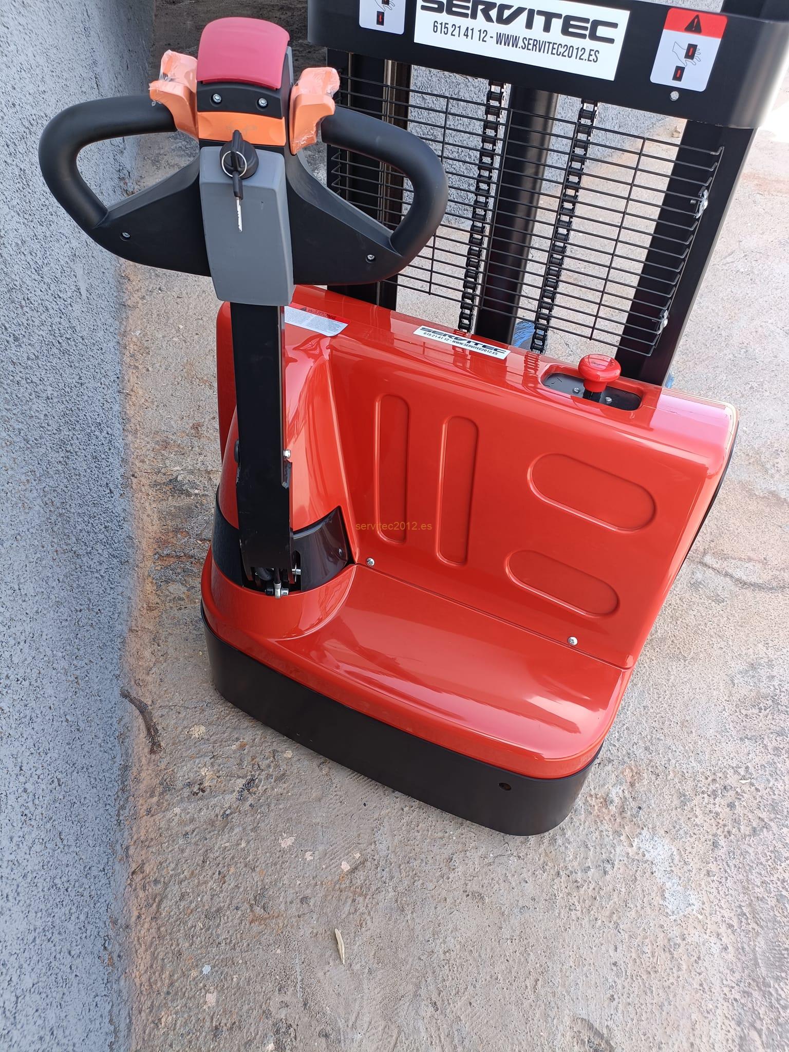 Apilador Eléctrico E.F.1500 KG MASTIL CORTO - Imagen 6