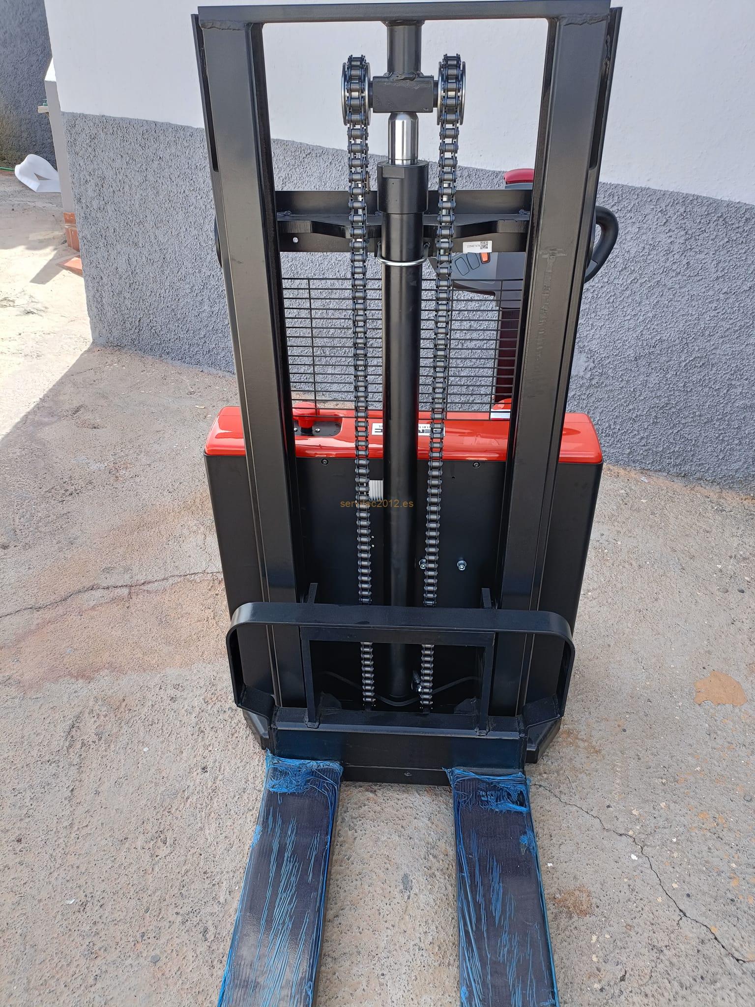 Apilador Eléctrico E.F.1500 KG MASTIL CORTO - Imagen 11