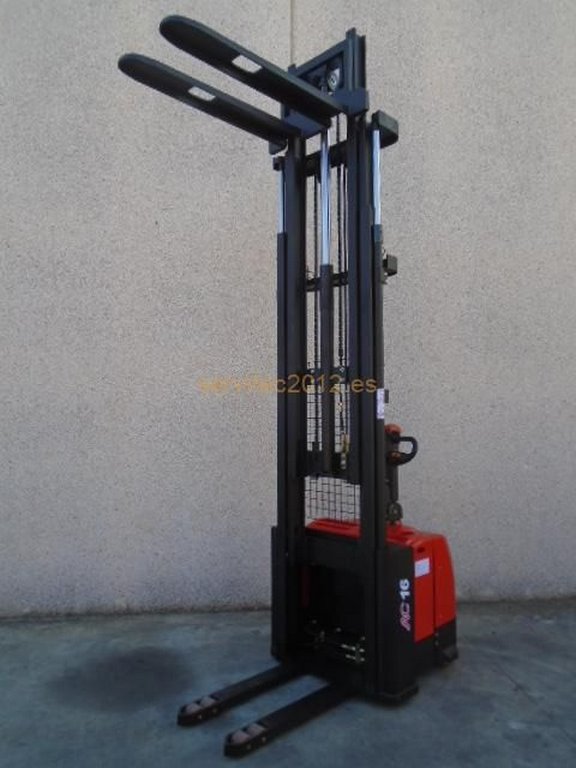 Apilador Electrico de 1600 kg a 5500 mm - Imagen 6