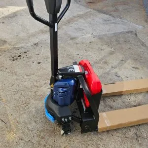 Transpaleta Electrica E.F. 2000 kg 48v oferta especial hasta finalización de stock