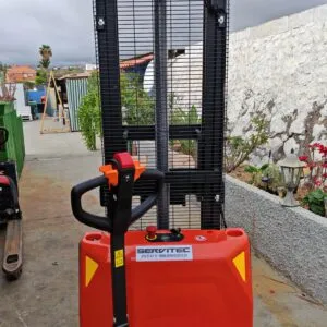 Apilador E.F. 1500 KG a 3600 mm
